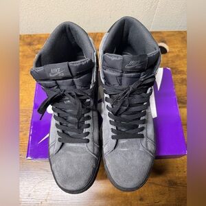 Nike SB Zoom Blazer Mid